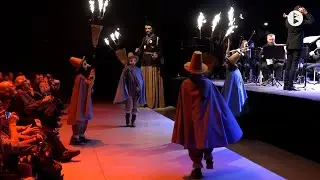 30 anys d'imatges ,Sallent, La Fàbrica vella Les músiques del carnaval de Sallent 2a part.