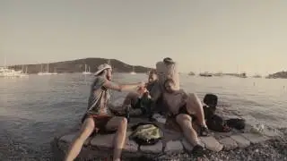 Thrashsurf - Blue Button