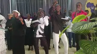 UMVA UKO YESU YAJE ANSHAKA💪HAMWE NA KORALI JERUSALEM 🔥🔥IMANA YARAKOZE. 