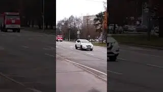пожарная машина едет с вызова, пожарное депо 214
