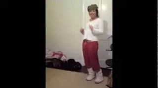 Sarah dancing like a divvy