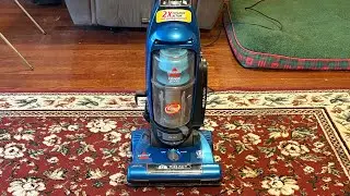 Bissell PowerGroom Multi-Cyclonic (92L3-W) Bagless Upright Vacuum Overview and Demo