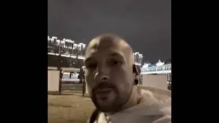 Дельфин. Целый день ходил и напевал😊
