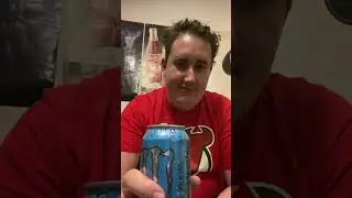 Testar en ny monster energy ultra blue hawaiian zero sugar energy drink 