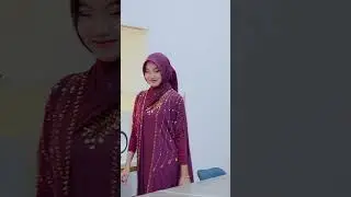 Kaftan Ranina & Kaftan Medina hadir dengan potongan lurus bikin look terlihat lebih langsing 