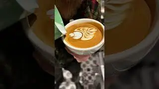 Free style latte art slow swan         #barista #latteart #latte #adacrew #لاته #باریستا #swan #swan