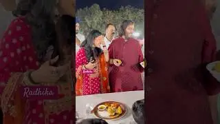 Anant & Radhika Serve Food With Love 🙏❤️ | Ambani Community Dinner ✨
