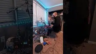 Devil can't harm a praying man - The Dixie Hummingbirds - Drum Cover