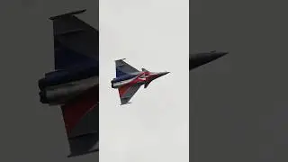 Rafale Solo Display Rolling is the best #airshow2024  #rafale #aerotowshow