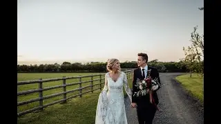 MYTHE BARN WEDDING