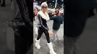 #couples #cosplaycoupples #cosplay #spiderman #blackcat #feliciahardy #congoers #cosplay #cons