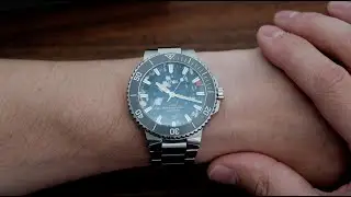 Oris Aquis Date Upcycle | WatchReviewBlog.com