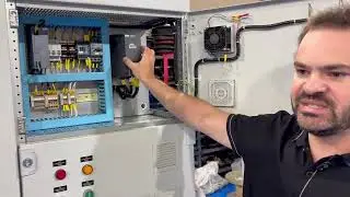 Mostrando um CCM Siemens Sivacon montado pela MX Soluções e engenharia em parceiria com a Siemens.