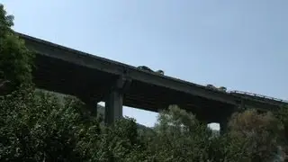 Italy mourns 38 killed in coach crash