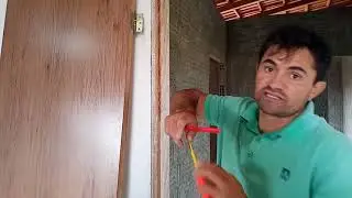 Dobradiça na porta e no portal essa você nunca viu no you tube facil, fácil