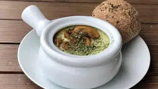 Sopa de Alho-Por&oacute; e Br&oacute;colis Low Carb