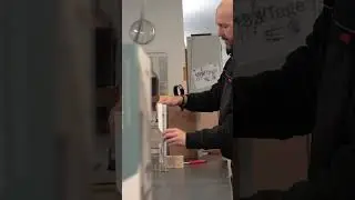 Mit Pr&auml;zision und Leidenschaft entsteht in der Musterei unsere Kollektion Liberty Sound Home!