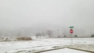 Heavy snow and wind causes Blizzard like conditions - St. louis Mo - 12/22/22