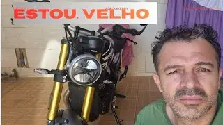 ESTOU VELHO E ARREPENDO-ME DE MUITAS  COISAS.