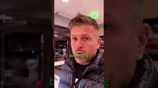 Роботы официанты в Китае