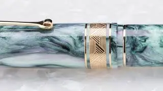 Leonardo Momento Zero Grande Mother Of Pearl Limited Edition Fountain Pen