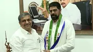 Addepalli Sridhar joins YSRCP in presence of State Govt's chief adviser Sajjala Ramakrishna Reddy
