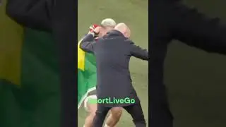 Dancing Ten Hag! 🕺