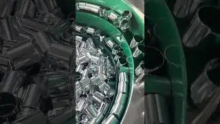 PLASTIC SILVER DISC CAPS MANUFACTURING #package #cosmetic #machine #factoryproduct #smallbusiness