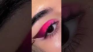 neon pink eyeshadow 💞