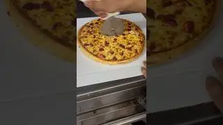 Cutting a pizza 🍕 into 10 slices #shorts #ytshorts #pizza #tubebuddy #trending #pleasesubscribe
