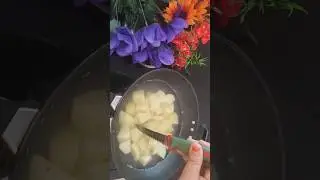 #viralvideo #shortvideo #foodies #trendingvideo #servedwithlove #foodconer
