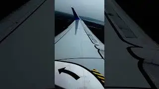 United Airlines B737-900ER Takeoff from Traverse City (TVC) to Denver (DEN) | Window Seat View