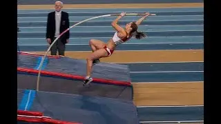Best Pole Vault (Girls) -- Hot Women's Sports