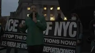 ICE не участвует в митинге в Фоли-сквер в Нью-Йорке 22 октября 2025 г.