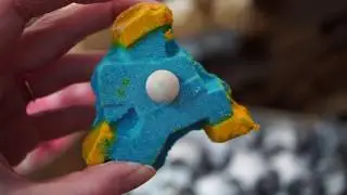 Lush Running Man Reusable Bubble Bar | TheBeautyJournals