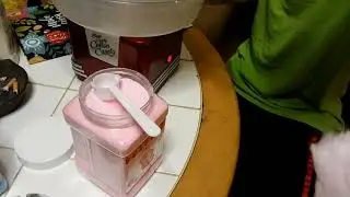 Amazon Review: Nostalgia Cotton Candy Machine