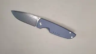 Unboxing Quiet Carry Chase ES, a rust proof, deep carry, small knife with hard use characteristics.