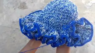 crocheting a chelly hat