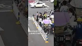 Stranger's Kindness Saves Woman Who Collapsed at Traffic Light 😭🧡 #save #help