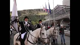 The Cavalcade Arrives
