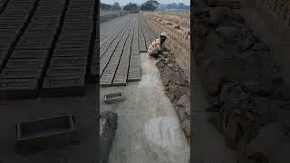 handgjord lertegeltillverkning|| Clay brick making process.#shorts