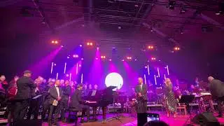 Thank you for the Music (ABBA) - &Aring;benrock og Rytmebaks kor sammen med Jomfru Fanny Bigband.