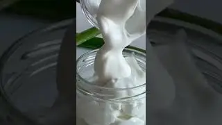 Fresh aloe Vera gel leave-in-hair-conditioner For healthy strong and massive hair growth #shorts