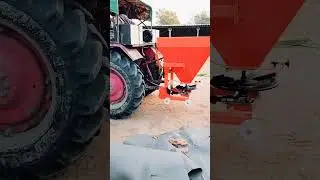 Fertilizer broadcaster/spreader #farmmachinery
