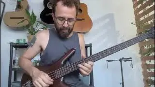Demo baixo Warwick Corvete 4c a venda.
