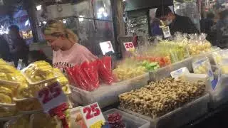 Talad Rot Fai Train Night Market Ratchada (Bangkok, Thailand)