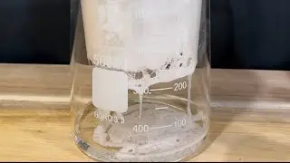 Dissolving styrofoam with acetone? @chemwithcorinne118 #learnchemistry #coolchemistry