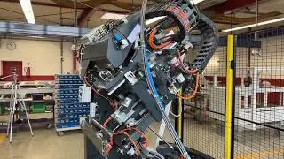 CNC S&auml;ge-Bohr-D&uuml;bel Sondermaschine