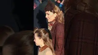 Royal Humor! Kate Middleton Jokes After Chair Breaks During Christmas Greeting  #britishroyalfamily