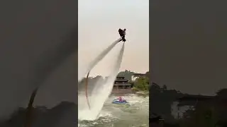The beautiful woman experienced the flyboard for the first time, it was so beautiful#flyboard